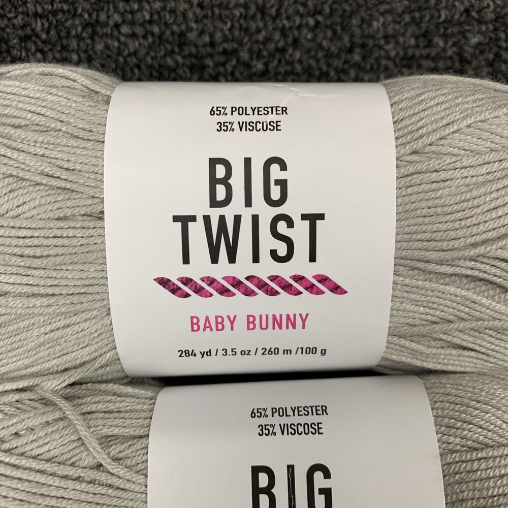 Lot Of 2 Big Twist Baby Bunny Light Gray Yarn 3.5 oz 284 yds Ea Super Fine Rare - Picture 2 of 5